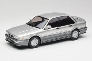 Mitsubishi Galant VR-4 Silber IXO 1:18 18CMC191 Metall