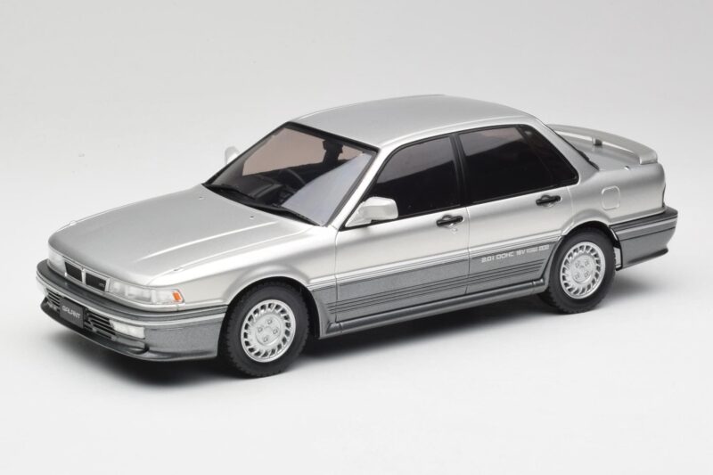 Mitsubishi Galant VR-4 Silber IXO 1:18 18CMC191 Metall