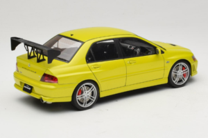 Mitsubishi Lancer Evo VII Mustard Yellow AUTOart 1:18 77166 Metall — Bild 3 von 8