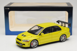 Mitsubishi Lancer Evo VII Mustard Yellow AUTOart 1:18 77166 Metall — Bild 8 von 8