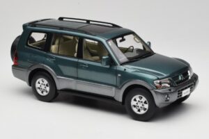 Mitsubishi Pajero V73 Grün YC Model 1:18 241218040101010215 Metall — Bild 6 von 8