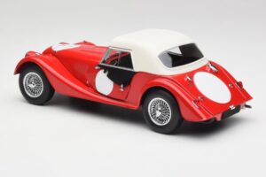 Morgan 4/4 Plus Competition Hardtop Rot Kyosho 1:18 08114R Metall — Bild 7 von 8