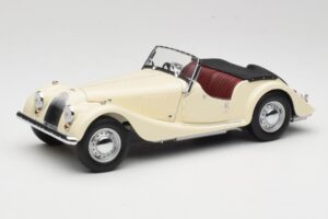 Morgan 4/4 Series II Weiß Kyosho 1:18 08111W Metall