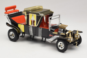 Munsters Koach Schwarz ERTL 1:18 33036 Metall — Bild 4 von 6