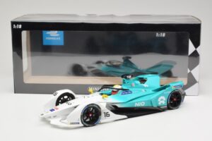 NIO 004 Team NIO #16 O. Turvey Formula E Season 5 2019 Minichamps 1:18 114180016 Metall — Bild 6 von 6