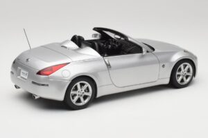 Nissan 350Z Z33 Roadster Diamond Silber AUTOart 1:18 77371 Metall — Bild 3 von 8