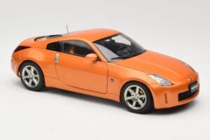 Nissan 350Z Z33 Sunset Orange AUTOart 1:18 77312 Metall — Bild 6 von 8