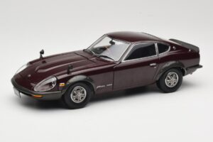Nissan Fairlady 240Z-G S30 Kastanienbraun Kyosho 1:18 08212M Metall