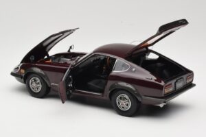 Nissan Fairlady 240Z-G S30 Kastanienbraun Kyosho 1:18 08212M Metall — Bild 5 von 8