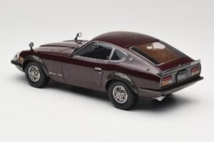 Nissan Fairlady 240Z-G S30 Kastanienbraun Kyosho 1:18 08212M Metall — Bild 7 von 8