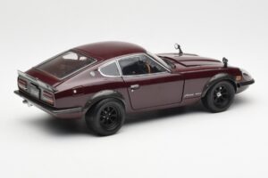 Nissan Fairlady 240ZG Braun Kyosho 1:18 08217M Metall — Bild 3 von 8