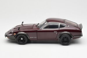 Nissan Fairlady 240ZG Braun Kyosho 1:18 08217M Metall — Bild 4 von 8