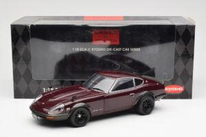 Nissan Fairlady 240ZG Braun Kyosho 1:18 08217M Metall — Bild 8 von 8