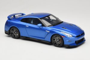Nissan GT-R R35 Skyline Edition Bayside Blue GT Spirit 1:18 GT521 Resin — Bild 4 von 6
