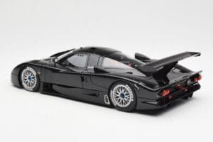 Nissan R390 GT1 #0 24 Hours of Le Mans 1998 AUTOart 1:18 89878 Metall — Bild 7 von 8