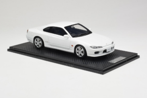 Nissan Silvia S15 Spec-S Weiß Cracked Plexi One Model 1:18 REMC034 Metall — Bild 4 von 7