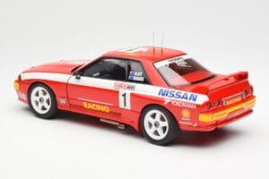 Nissan Skyline GT-R R32 #1 J. Richards / M. Skaife Bathurst 1000 Winner 1992 AUTOart 1:18 89279 Metall — Bild 7 von 8