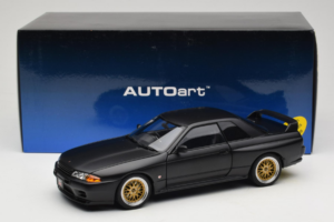 Nissan Skyline GT-R R32 V-Spec II Tuned Version Matt Black AUTOart 1:18 77418 Metall — Bild 8 von 8