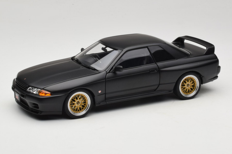 Nissan Skyline GT-R R32 V-Spec II Tuned Version Matt Black AUTOart 1:18 77418 Metall
