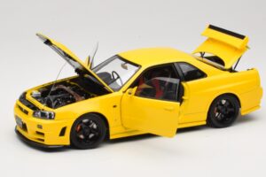 Nissan Skyline GT-R R34 Customized Version Gelb MotorHelix 1:18 M83412 Metall — Bild 2 von 8