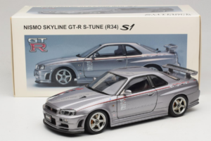 Nissan Skyline GT-R R34 Nismo S-Tune Silber AUTOart 1:18 77358 Metall — Bild 8 von 8