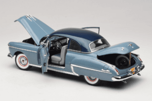 Oldsmobile 88 Blau Grease Auto World 1:18 AWSS103/06 Metall — Bild 5 von 8