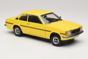 Opel Ascona B SR Gelb Zerkratzte Front Sun Star 1:18 5384 Metall — Bild 7 von 9