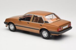Opel Ascona C Berlina Beige Metallic MCG 1:18 MCG18459 Metall — Bild 5 von 6