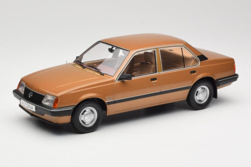 Opel Ascona C Berlina Beige Metallic MCG 1:18 MCG18459 Metall