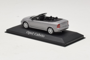 Opel Astra G Cabriolet Grey Metallic Minichamps 1:43 ASTRA001 Metall — Bild 3 von 4