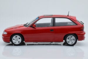 Opel Astra F GSi Rot Norev 1:18 183672 Metall — Bild 3 von 6