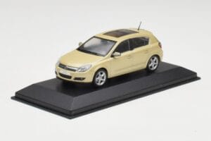 Opel Astra H Gelb Metallic Minichamps 1:43 403043003 Metall — Bild 2 von 4