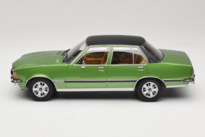 Opel Commodore B Grün MCG 1:18 MCG18565 Metall — Bild 3 von 6