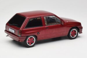 Opel Corsa A Custom Rot MCG 1:18 MCG18433 Metall — Bild 2 von 6