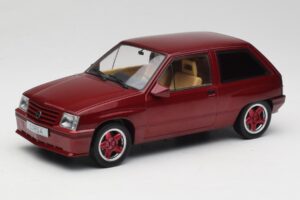 Opel Corsa A Custom Rot MCG 1:18 MCG18433 Metall