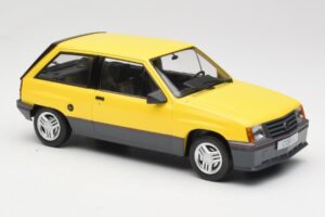 Opel Corsa A SR Gelb MCG 1:18 MCG18431 Metall — Bild 4 von 6