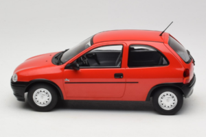 Opel Corsa B Rot MCG 1:18 MCG18513 Metall — Bild 3 von 6