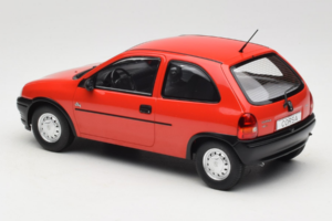 Opel Corsa B Rot MCG 1:18 MCG18513 Metall — Bild 5 von 6