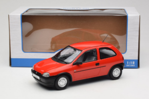 Opel Corsa B Rot MCG 1:18 MCG18513 Metall — Bild 6 von 6