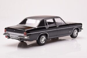 Opel Diplomat V8 Schwarz Norev 1:18 183687 Metall — Bild 2 von 6