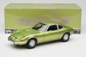 Opel GT Green Metallic Minichamps 1:18 180049029 Metall — Bild 8 von 8