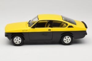 Opel Kadett C GT/E Gelb & Schwarz Minichamps 1:18 180045521 Metall — Bild 4 von 8