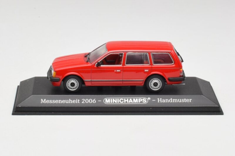 Opel Kadett D Kombi Rot Concept Minichamps 1:43 OPEL001 Metall