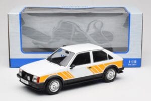 Opel Kadett D SR Weiß mit Gelbem Dekor MCG 1:18 MCG18534 Metall — Bild 6 von 6