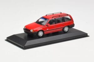 Opel Kadett E Club Kombi Rot Minichamps 1:43 400045910 Metall — Bild 3 von 3