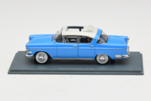Opel Kapitan P1 Blau NEO 1:43 NEO43940 Resin
