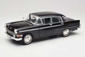 Opel Kapitan P2 Schwarz Revell 1:18 08821 Metall