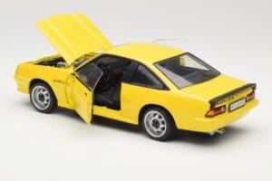 Opel Manta B GT/E Gelb Revell 1:18 08421 Metall — Bild 5 von 8