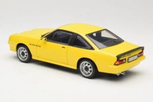 Opel Manta B GT/E Gelb Revell 1:18 08421 Metall — Bild 7 von 8