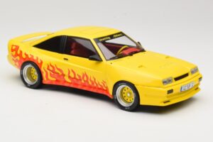 Opel Manta B Mattig Gelb mit Flamme MCG 1:18 MCG18115 Metall — Bild 4 von 6